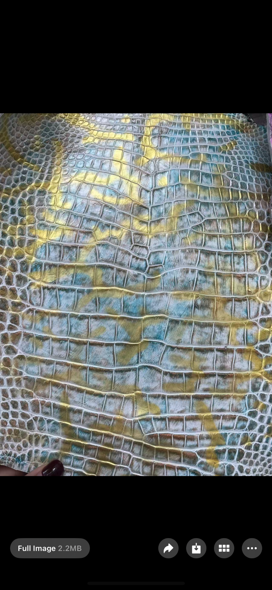 Golden Sapphire leather reference